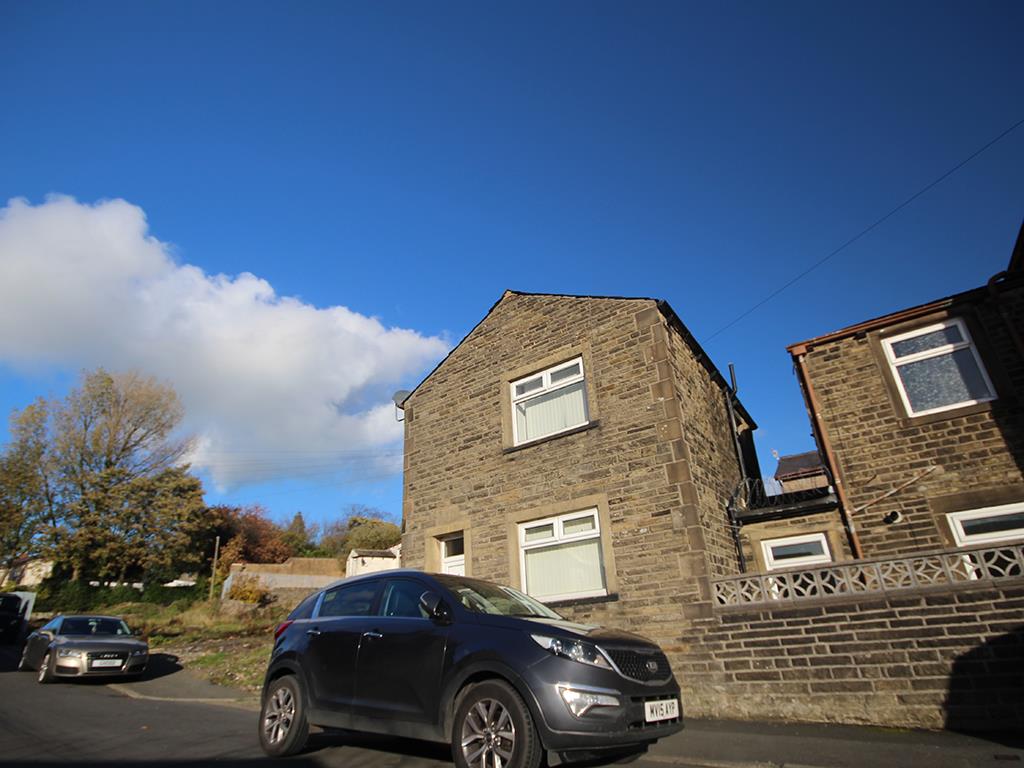 2 bedroom end terrace house SSTC in Colne - IMG_0068.jpg